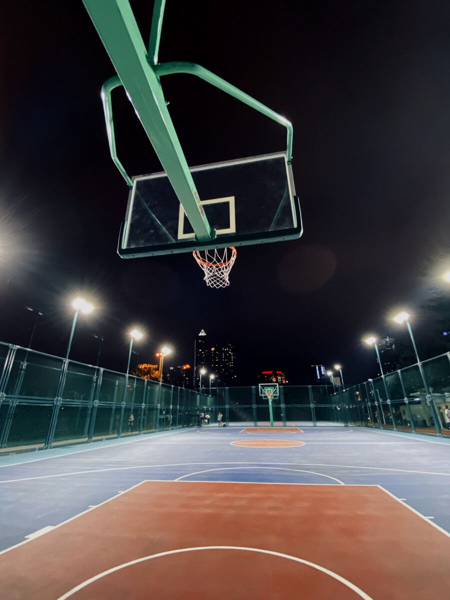 三方8人大交易達成!NBA格局巨變,誕生四大懸念,勇士又是一場空 三方8人大交易達成!NBA格局巨變,誕生四大懸念,勇士又是一場空