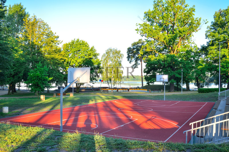 原創(chuàng)NBA向庫里道歉，承認多次漏判，當(dāng)值裁判將被停賽反省